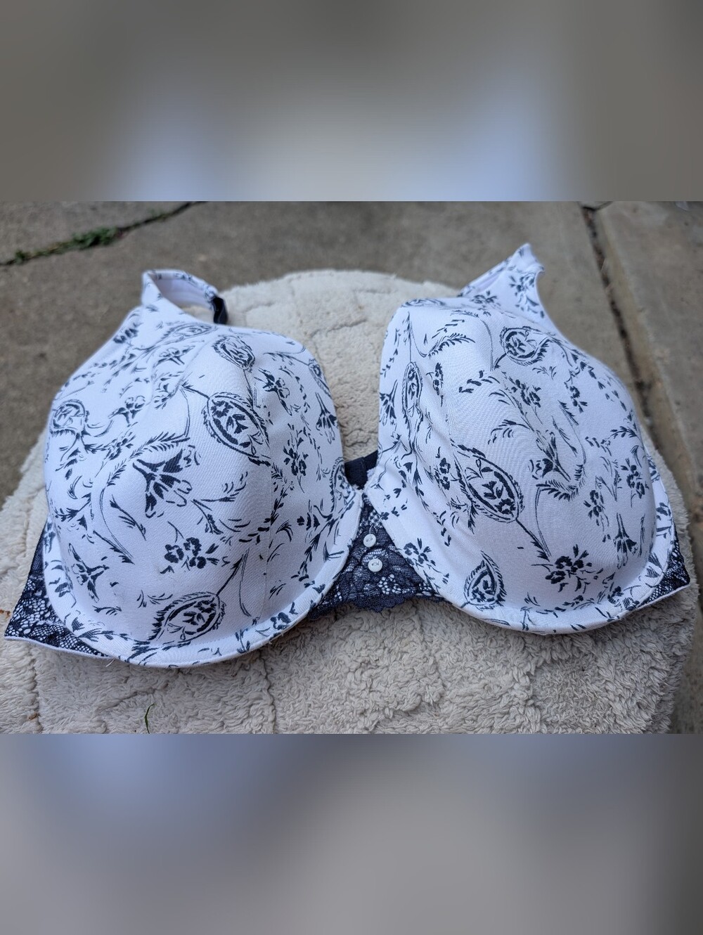 Women's Cacique Full Figure Bra Size 40F